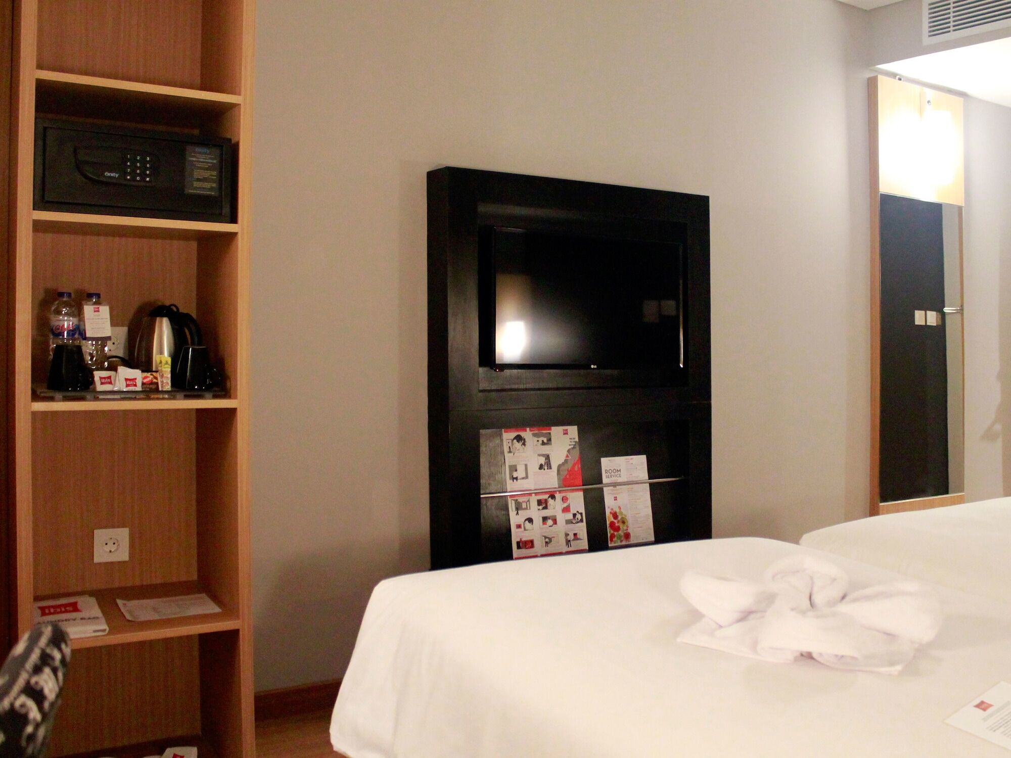 Ibis Pontianak City Center Exteriér fotografie